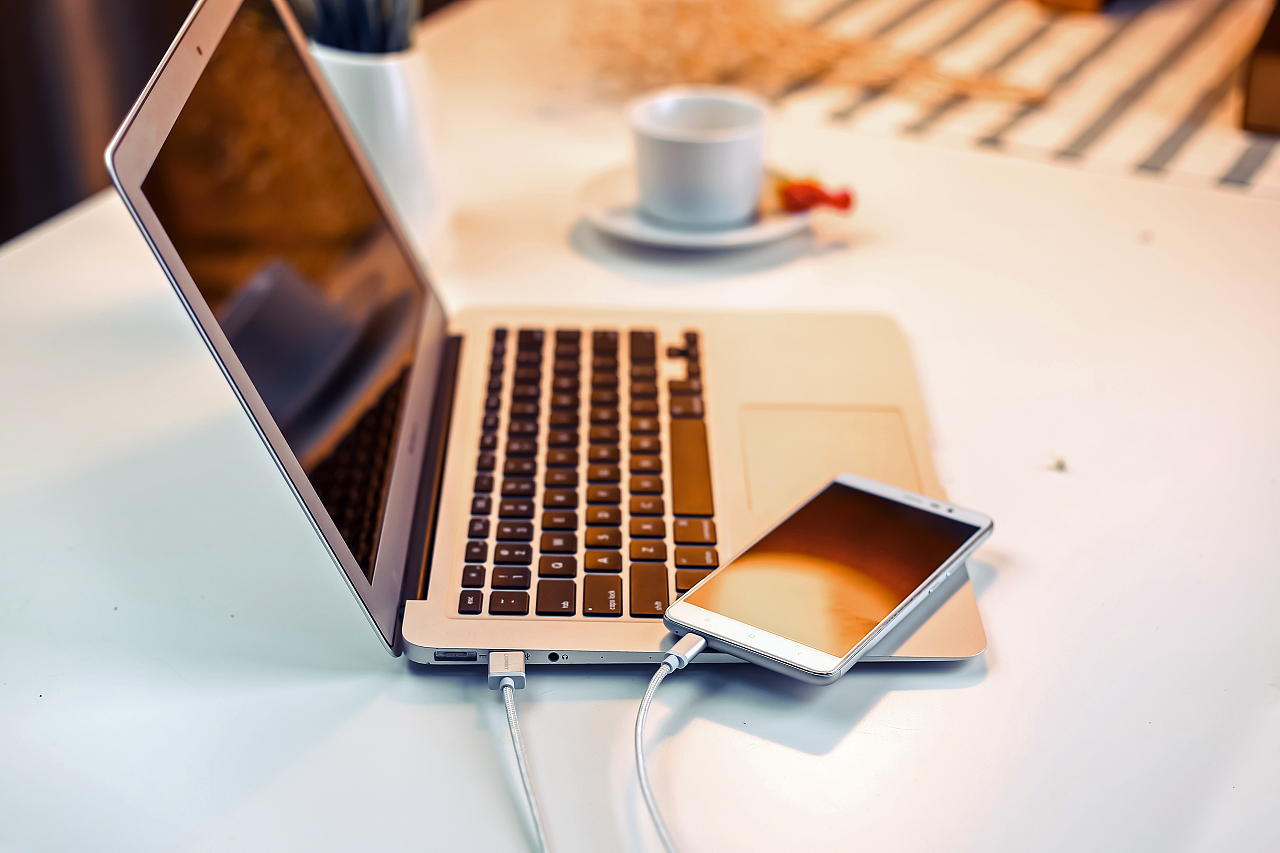 星圖視覺 數碼配件電商攝影的專業創意之道